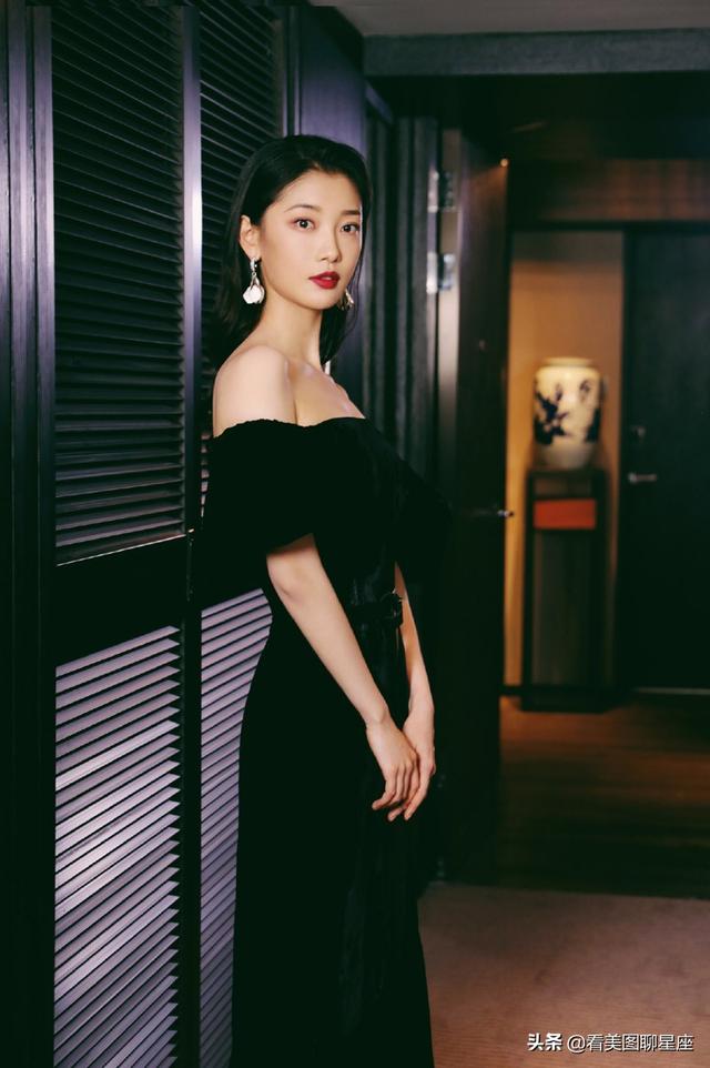 田依桐性感香肩写真照片集，她的男友一定很幸福-搜狐大视野-搜狐新闻