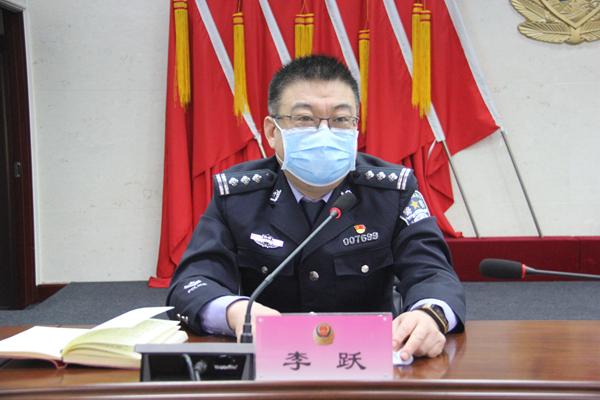 副县长,公安局党委书记,局长何志义作公安工作报告富平县委常委,政法