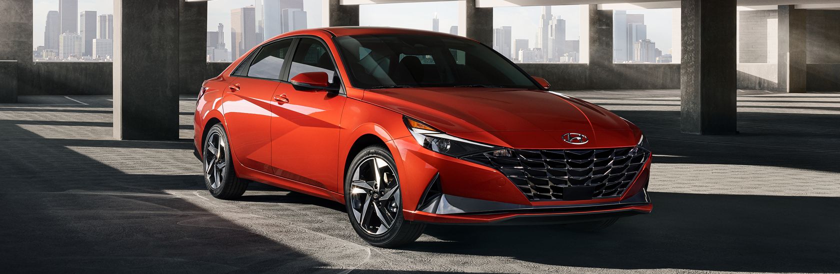 现代elantra伊兰特全新亮相携带混合动力系统