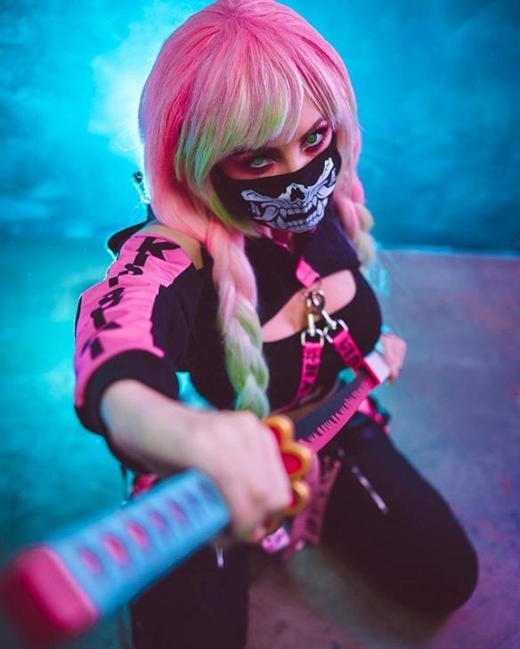 傲人身材别有韵味曼达洛人女武士cos作品赏