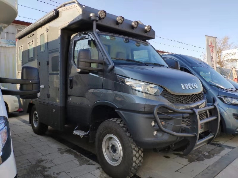 依维柯硬汉c型越野房车
