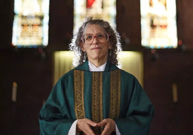 教堂开送外卖牧师线上直播礼拜红白喜事照办