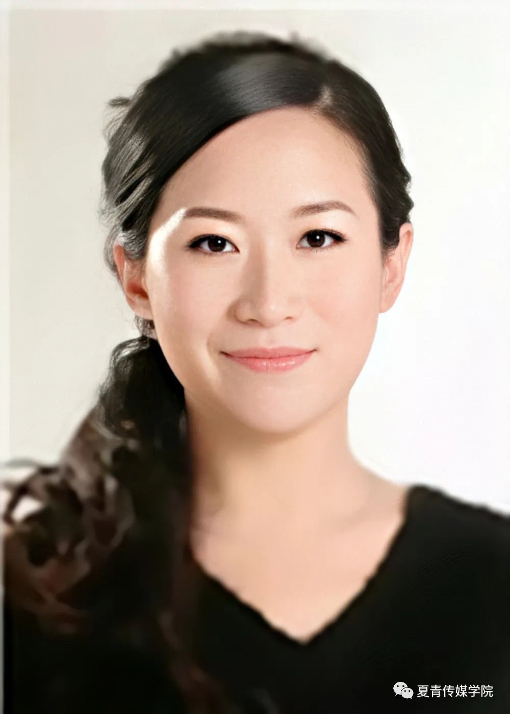 诗以抗疫空中诗会第十一期文江张曦王萍刘云合诵我是火是逆行者