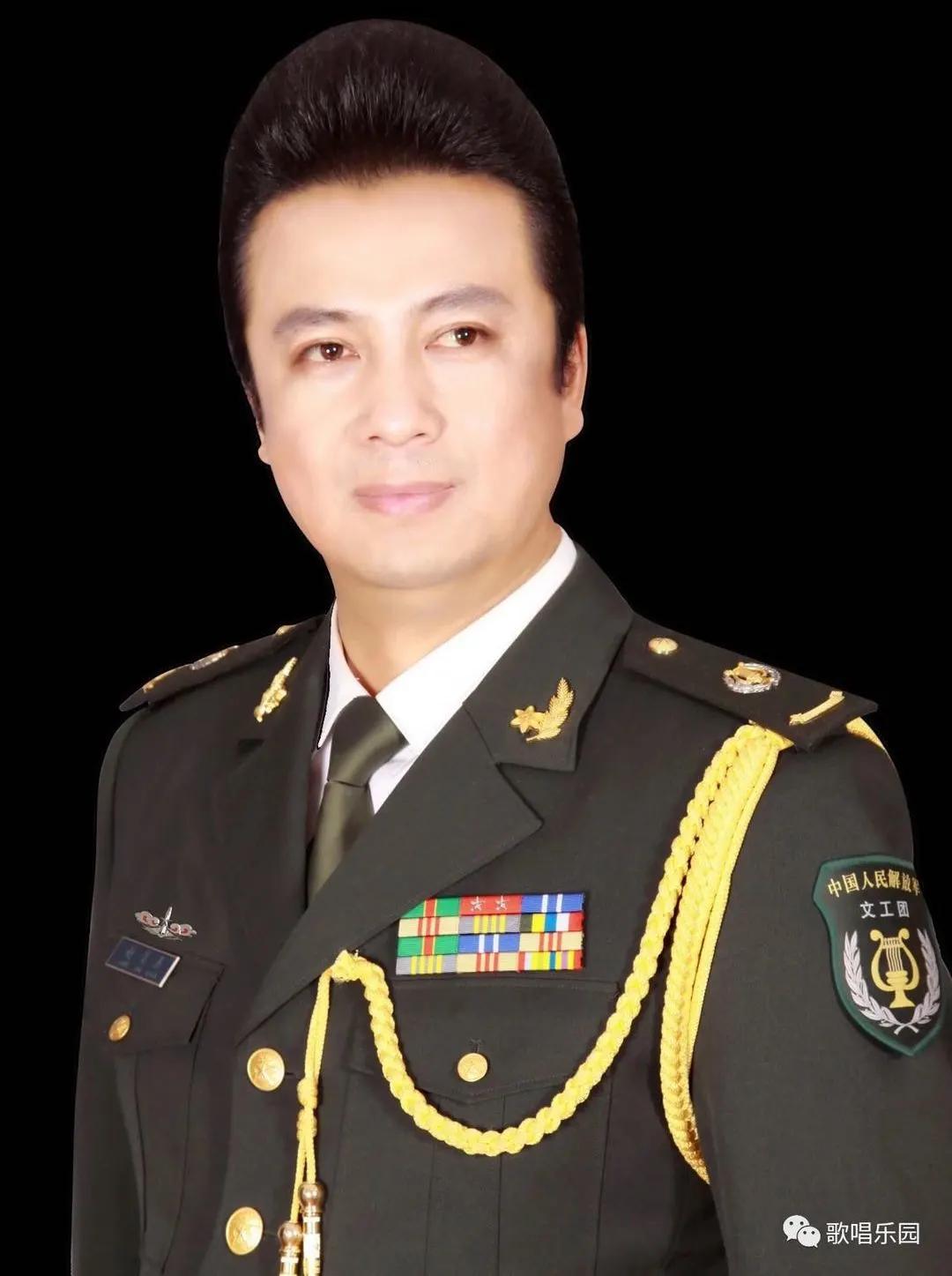 演唱:赵景春一一赵铁钢有一种激情叫热血沸腾,有一种担当负重前行.