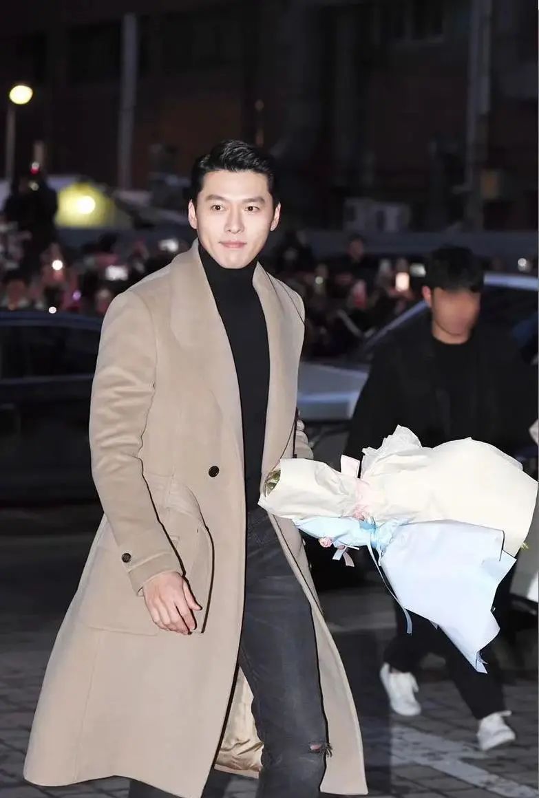 今年的自信就指着领子了!