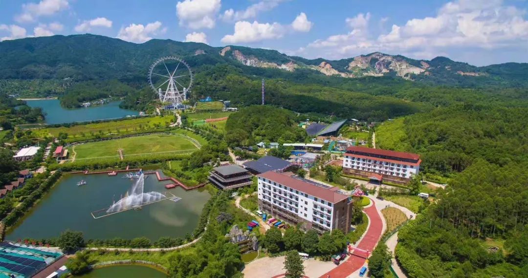 广东望天湖生态旅游度假区位于揭阳市蓝城区白塔镇广和草山望天湖,由