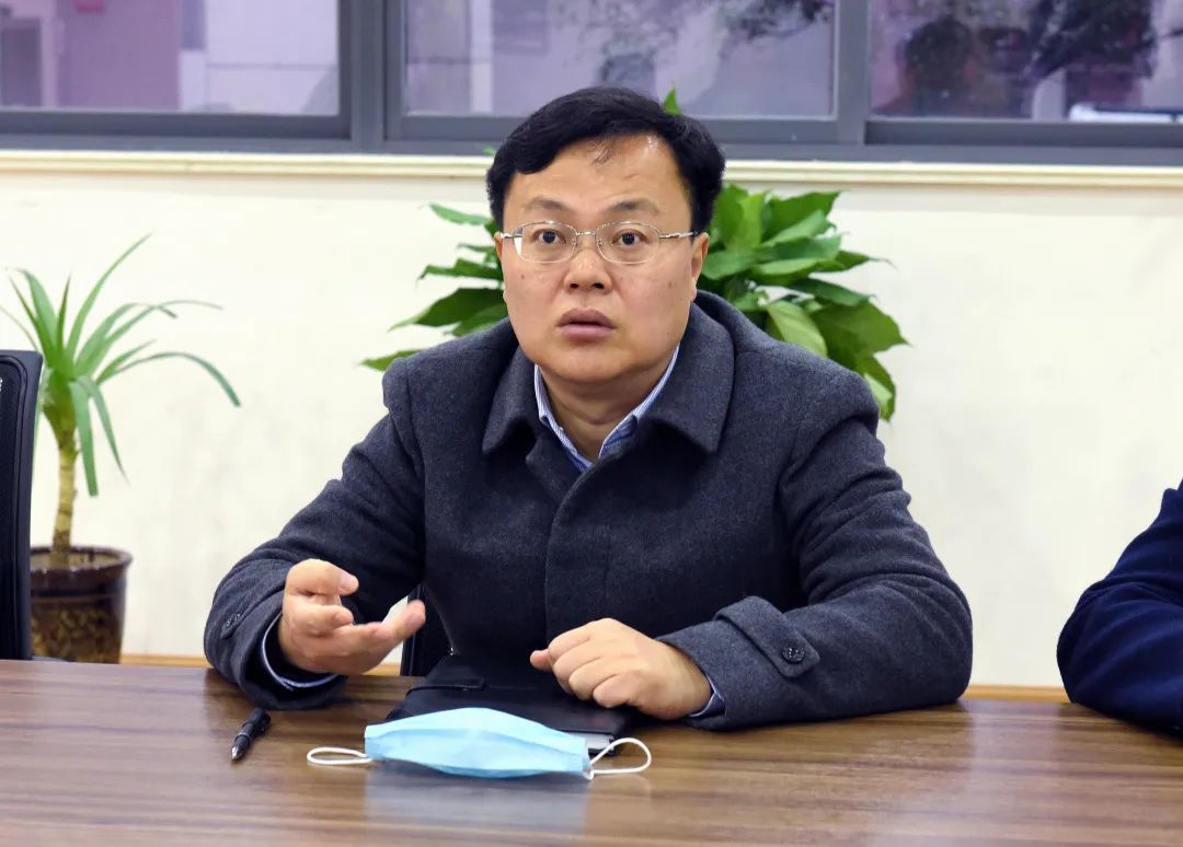 帮助企业纾危解困 辜学斌主持召开县委专题会并走访企业_金堂各