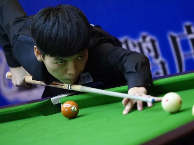 和环境让自己恣意徜徉在台球自由惬意的氛围中,用雷伟民自己的话说