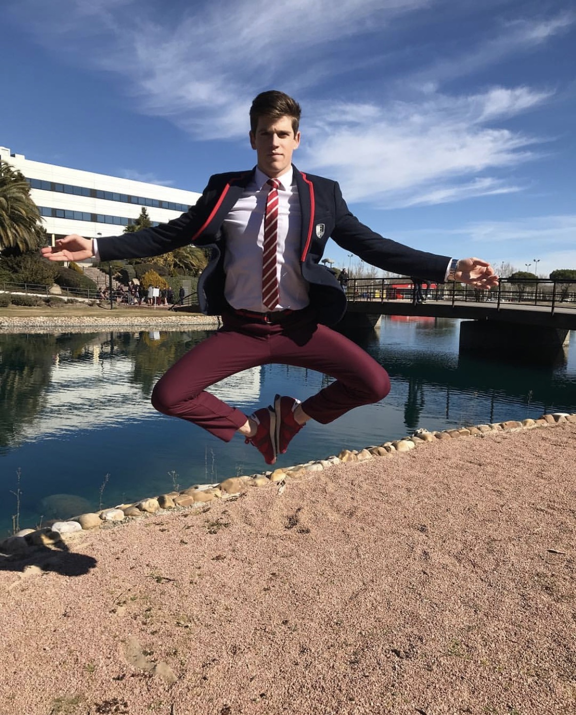 最像反派然而却是个纯情男孩名校风暴中的胡兹曼你可以吗?