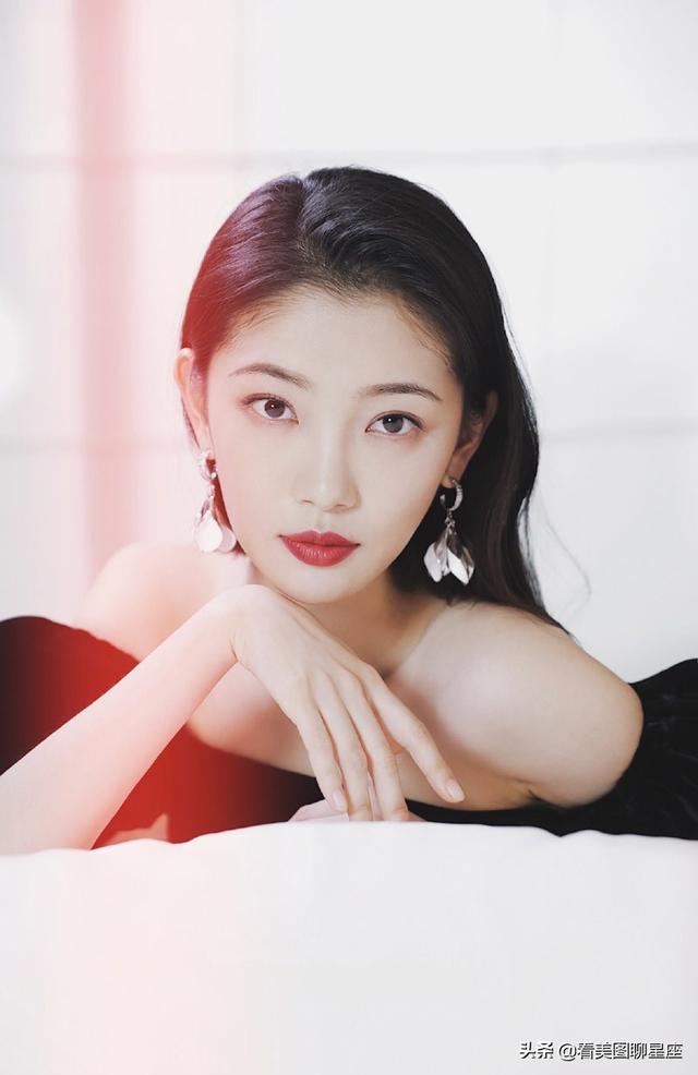 田依桐性感香肩写真照片集，她的男友一定很幸福-搜狐大视野-搜狐新闻