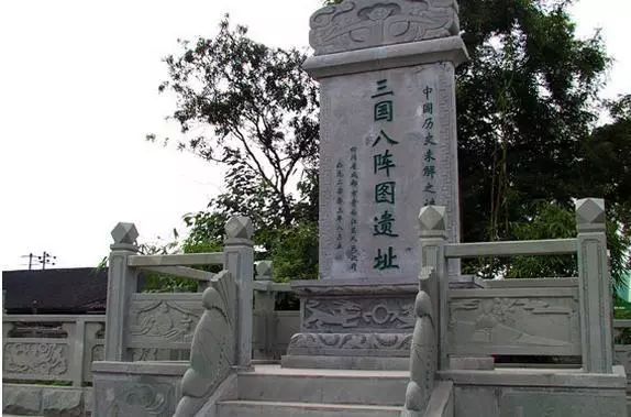 至于诸葛亮巧布"八阵图",杨家将大破"天门阵"之类故事,更是家喻户晓.