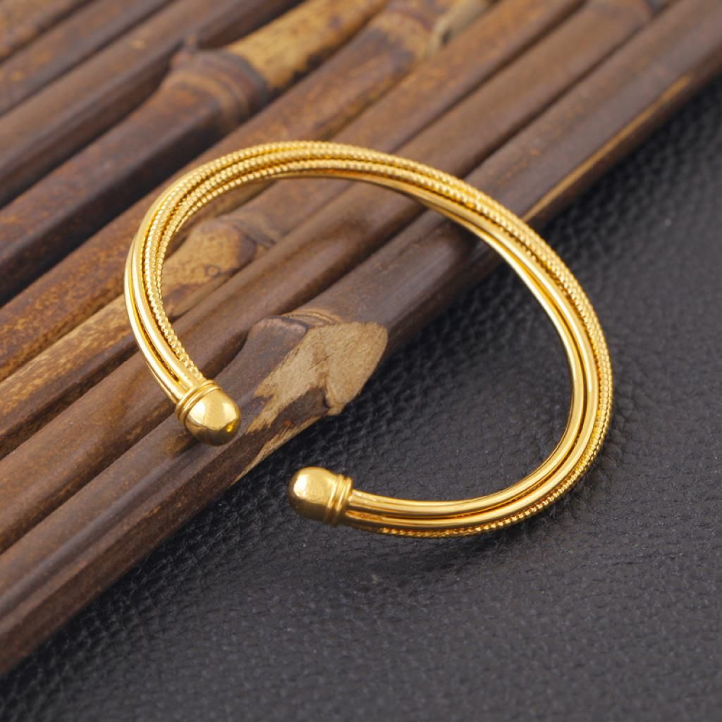 黄金镯子也有"死活"之分?死的安全,活的方便,哪一种值得买?_设计