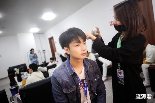 李晓峰再度拍桌?天王杯冠军出炉,玩家:听盖哥的解说,带劲!_比赛