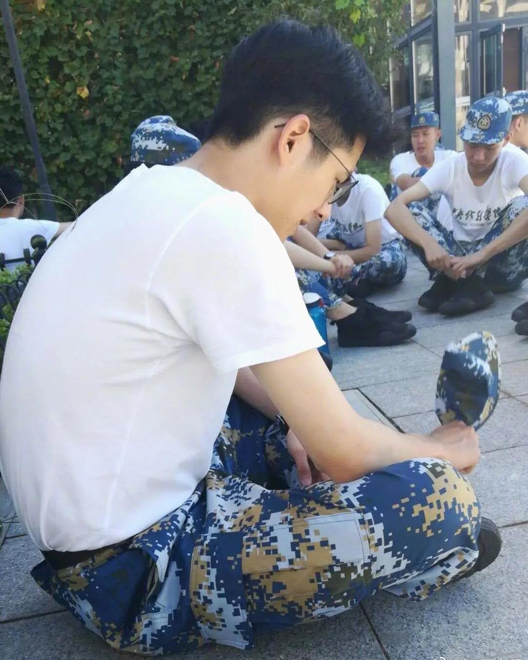 这才是「生图杀手」刘昊然的秘密武器吧