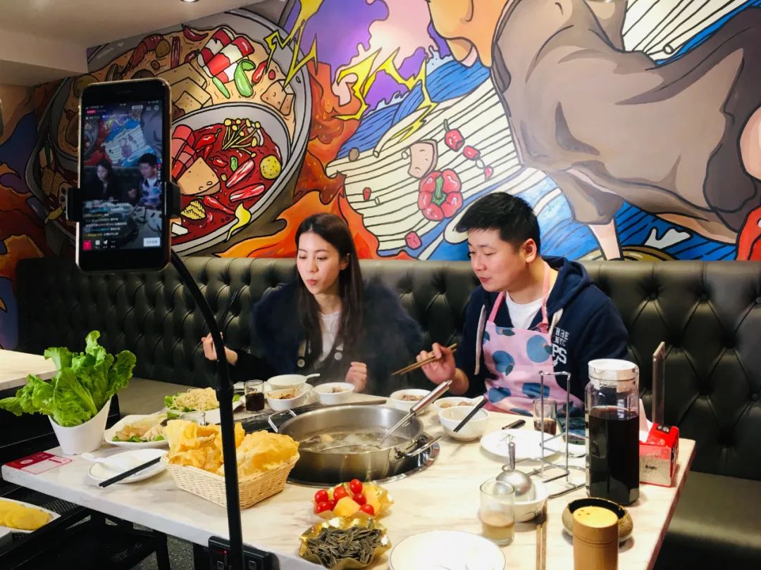 送餐券的火锅吃播视频来啦下次你想看我们吃什么