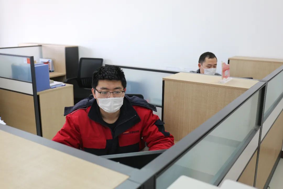 公司办公楼,宿舍等区域日常消毒离厂职工个人承诺书和进出厂区登记