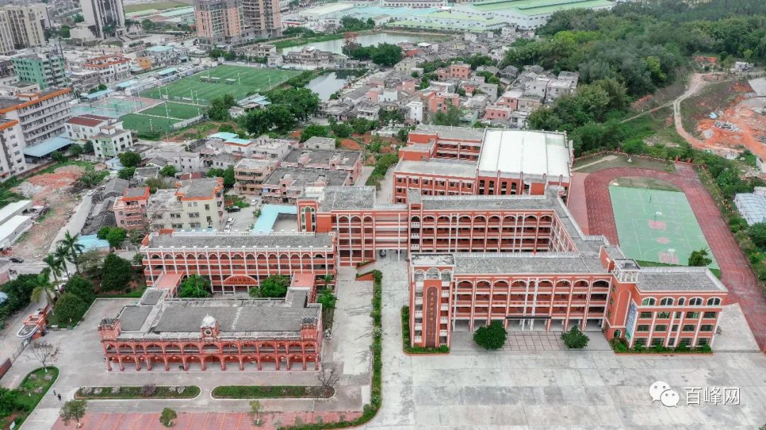 台山市李星衢纪念学校春天正缓缓向我们走来,正如缓缓而去的疫情