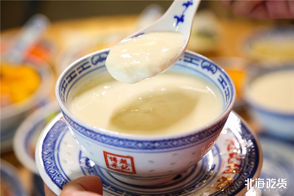 现磨豆浆现磨豆浆不会很甜非常好入口,喝下去满口都是豆子的自然香气