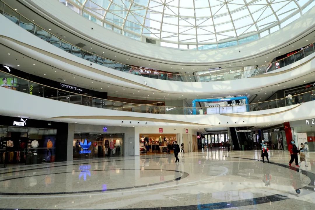 "近日,台州万达广场通过房屋租金减免的方式,减轻品牌商合作方的经营