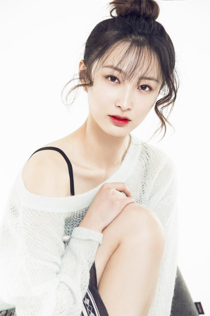 王梓桐影视女演员被誉为素颜美女