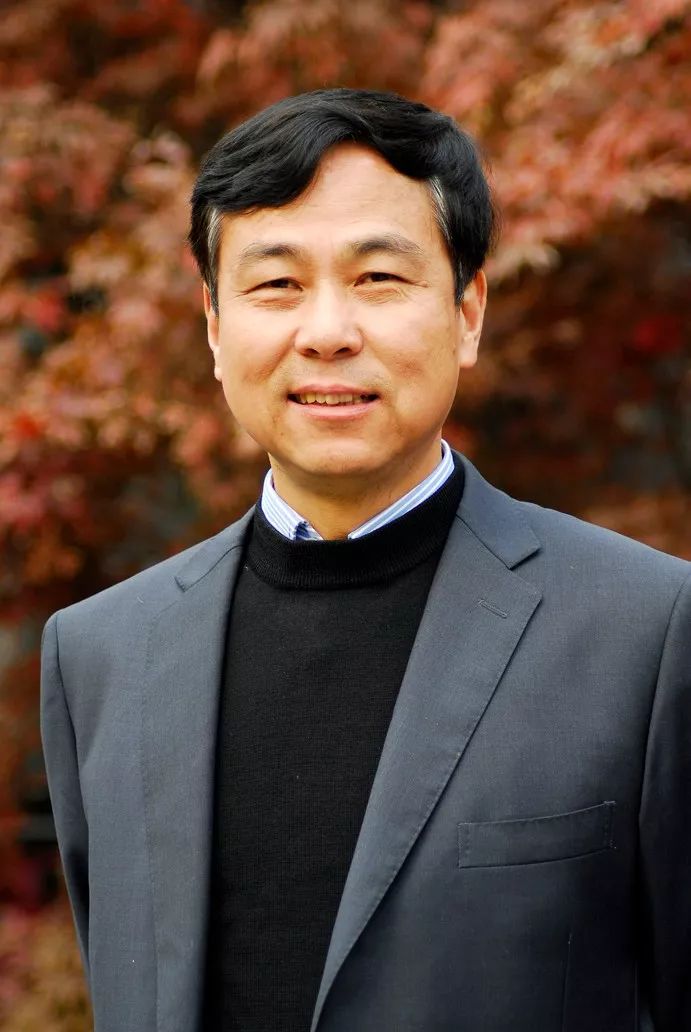 卢锋迟来的警报与逼近的风险新冠全球流行的经济冲击