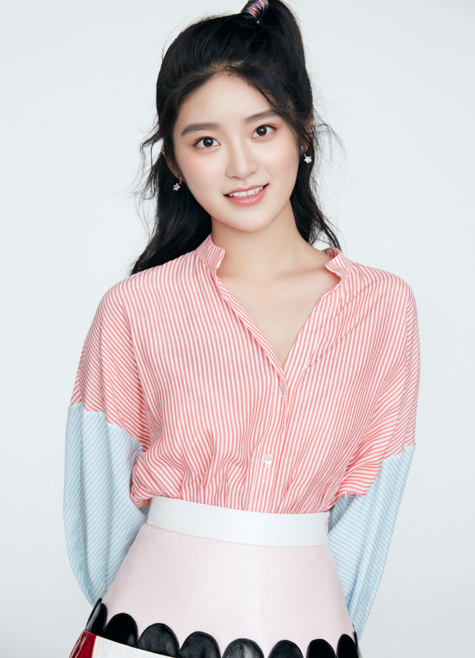 《步步惊心》的承欢,被称为"小林青霞",如今18岁更美了!_柴蔚