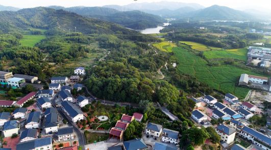 良山镇下保白沙两村成功入选第一批国家森林乡村