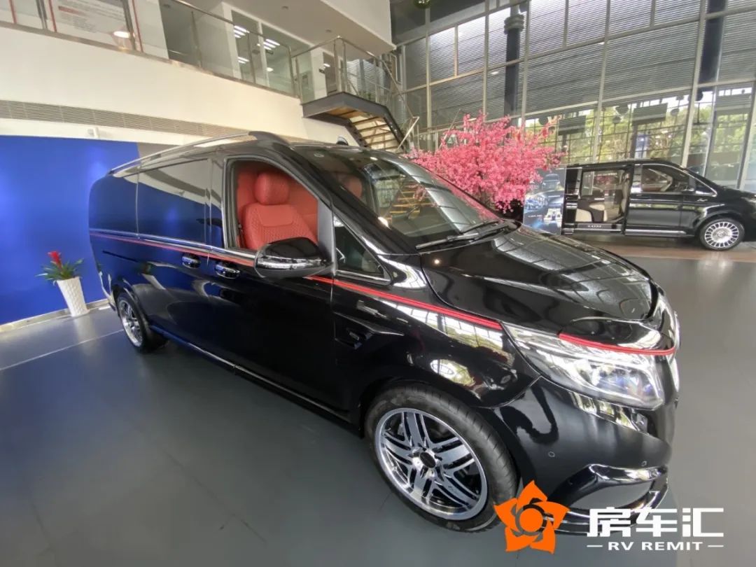 原装进口奔驰罗伦士V-Diamond 4+2对坐，配空气悬挂_搜狐汽车_搜狐网