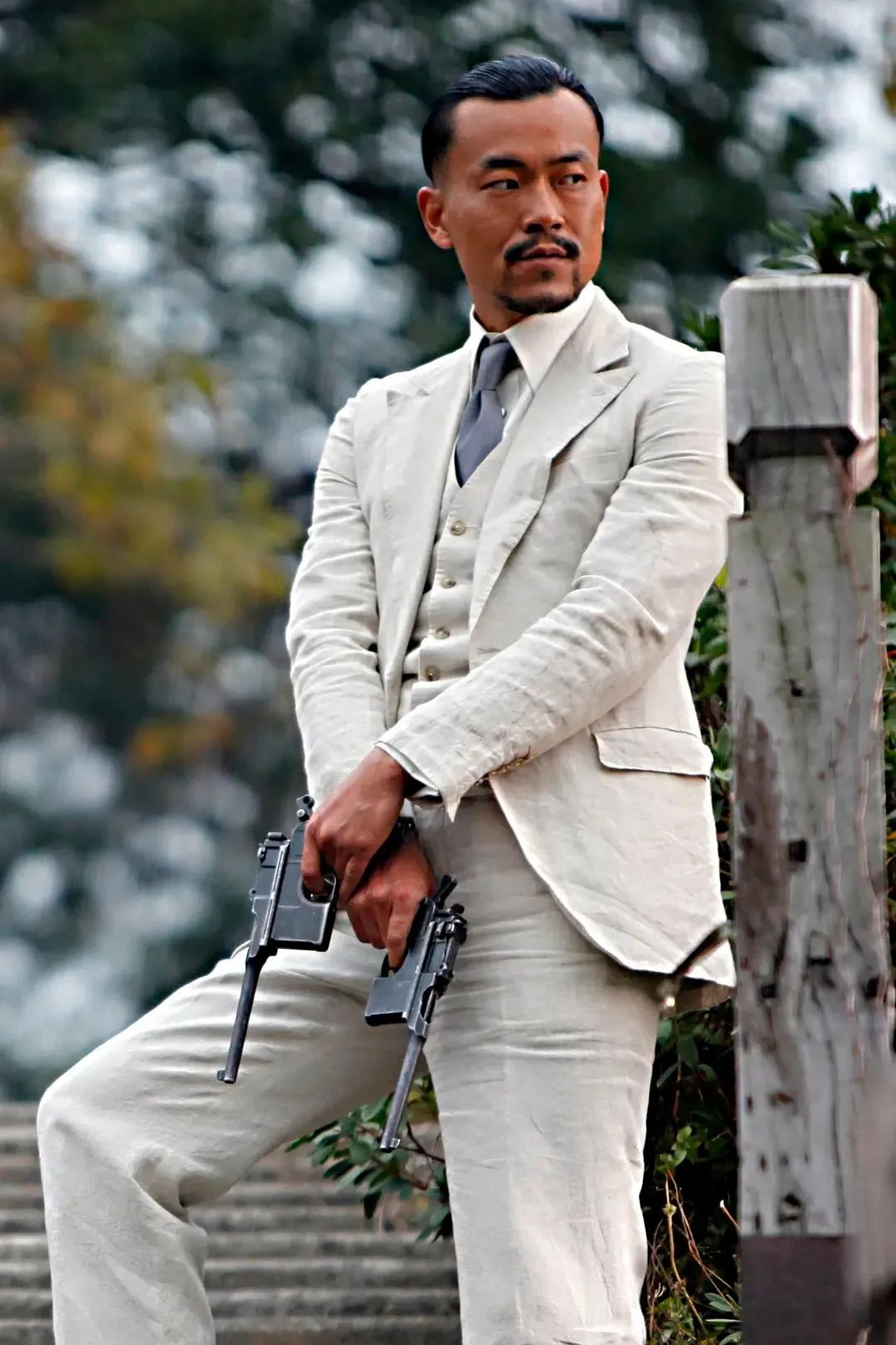 廖凡——好的姜文——那你明天去学骑马吧廖凡——不会姜文——你会