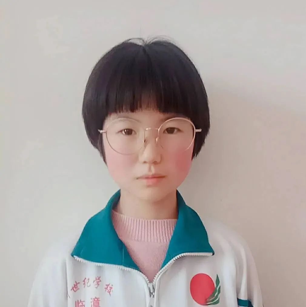 同屏共振阳春三月云表彰八年级期中考试光荣榜