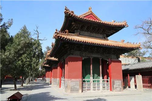 曲阜孔庙建筑——十三碑亭