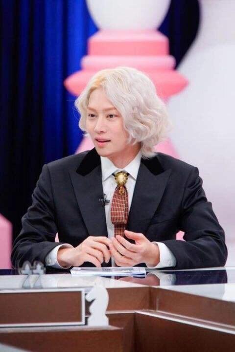 宇宙大明星金希澈出新综艺了男女嘉宾颜值都太高了