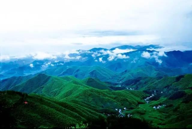 2,莫干山团建地点千岛湖是1959年为建设我国第一座自行设计建造的大型