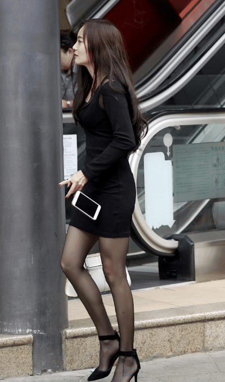 难怪黑色丝袜这么受欢迎