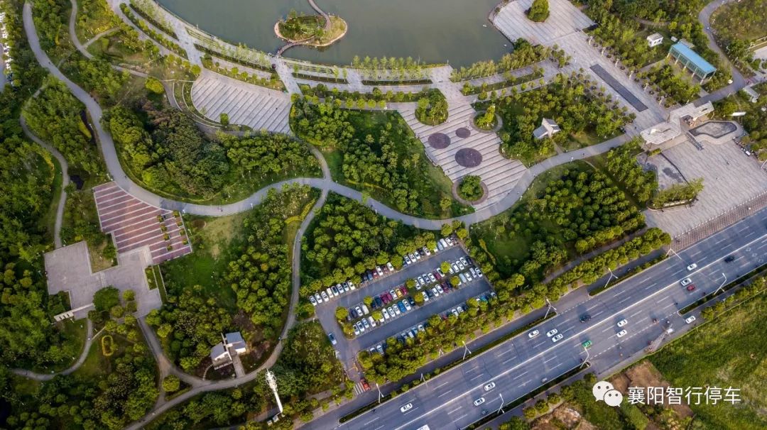 臨漢門地下停車場,峴山文化廣場停車場,真武停車場,襄陽公園停車場