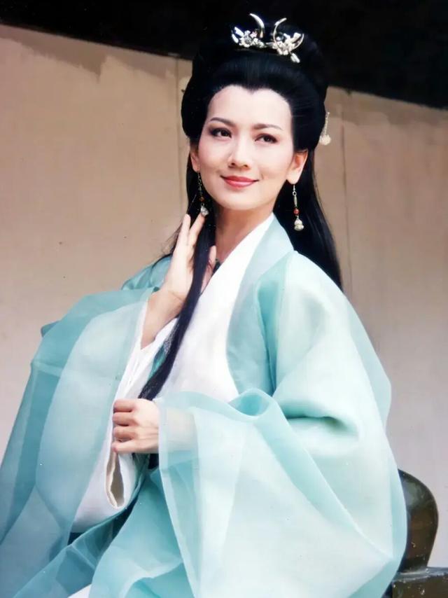 新白娘子传奇白娘子是报恩还是报仇多年以后才看懂