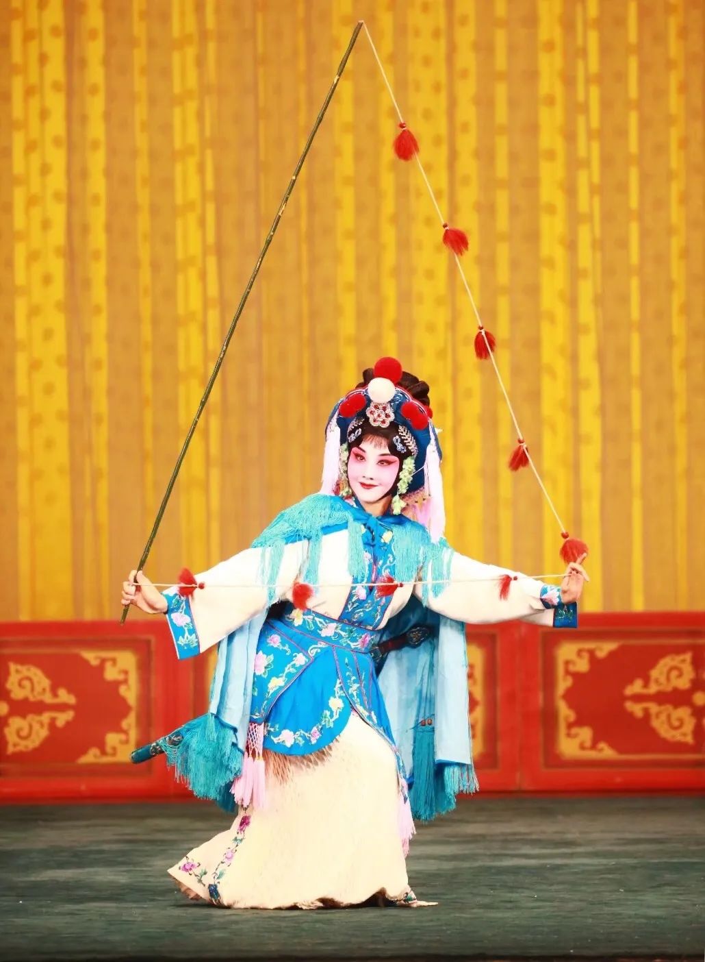 云上京剧场今推出浙京传统京剧精选廉锦枫三岔口红楼二尤