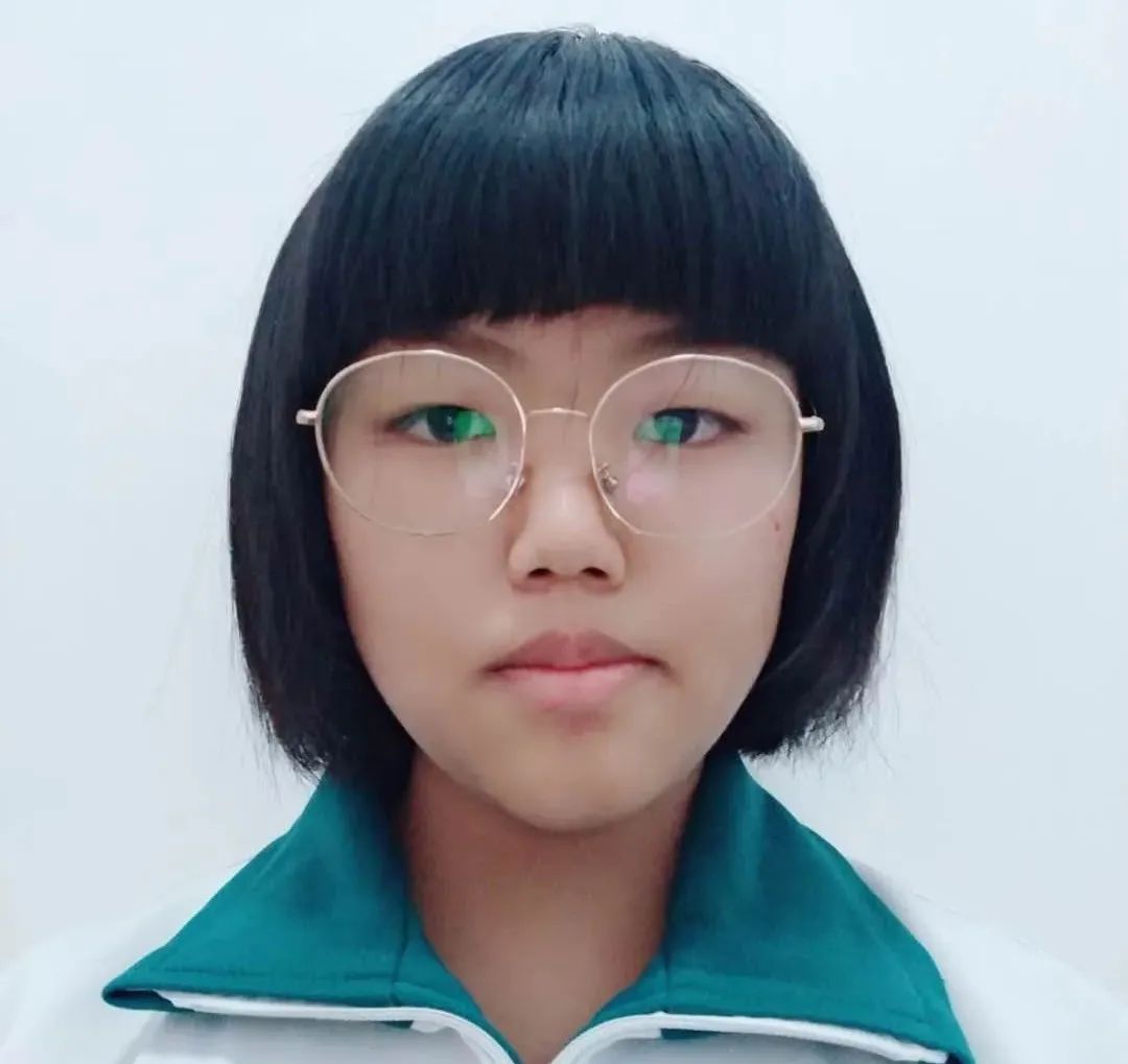 同屏共振阳春三月云表彰八年级期中考试光荣榜