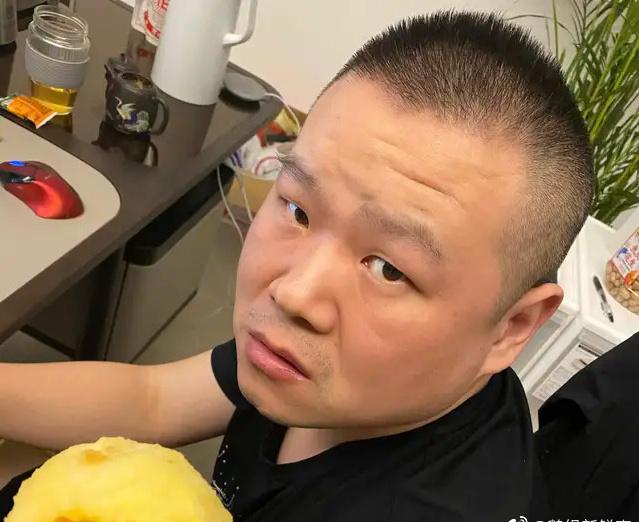 诚如岳云鹏自己所说,35岁的德云社一哥,的确是应该努力了.