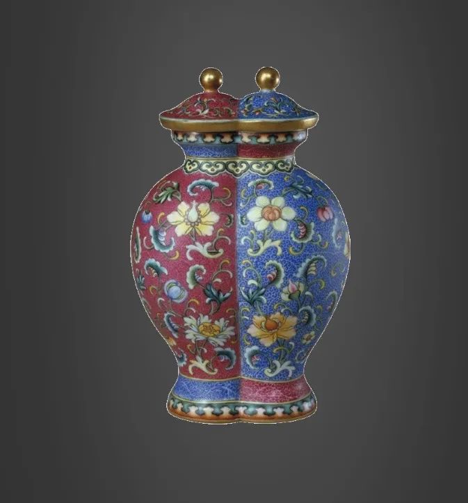 乾隆时期艺术瑰宝珐琅彩花卉纹合欢瓶