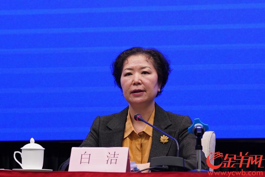 来自搜狐网