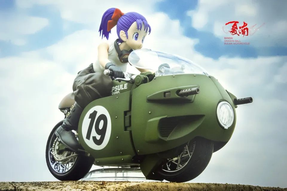 小t模型秀万代拼装模型龙珠布尔玛摩托