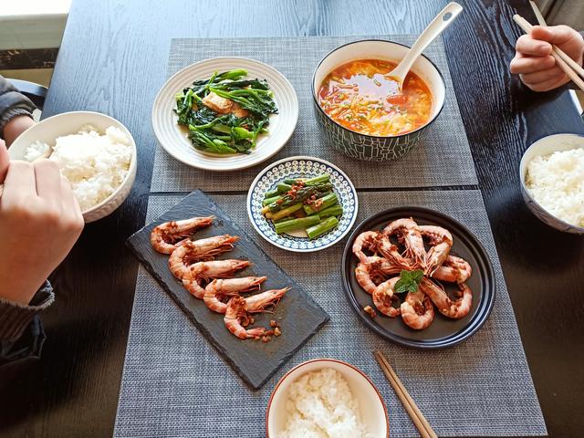 晒晒我家午餐鲜美好吃却简单花钱不多又舒服网友精致生活