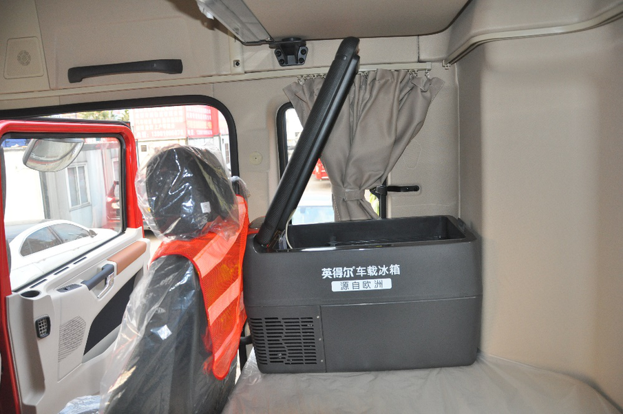 总的来说呢,不要过于纠结给自己卡车买的车载冰箱价格是多少,一台300