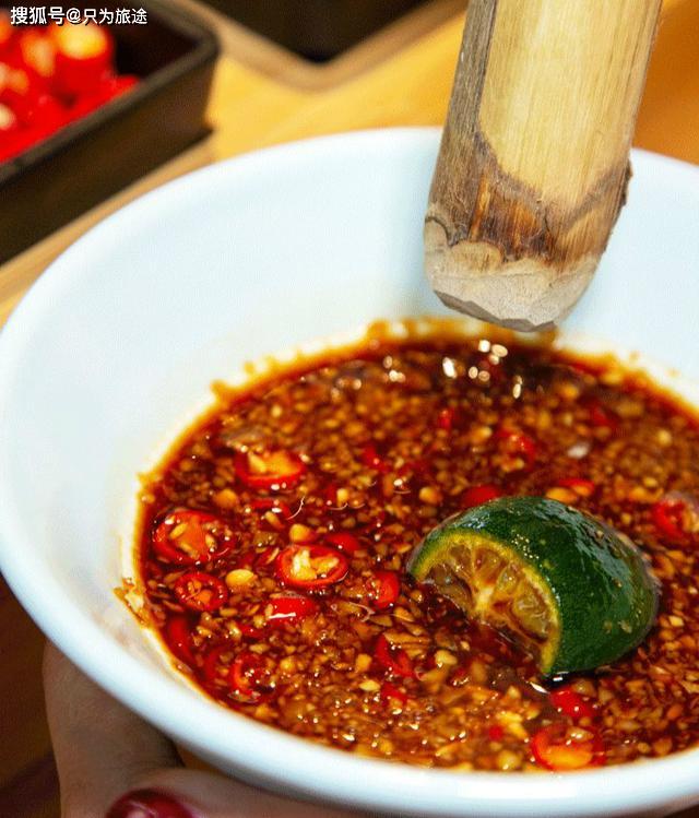 清香的椰子鸡,独特的传统调料,究竟是什么味道?_海南