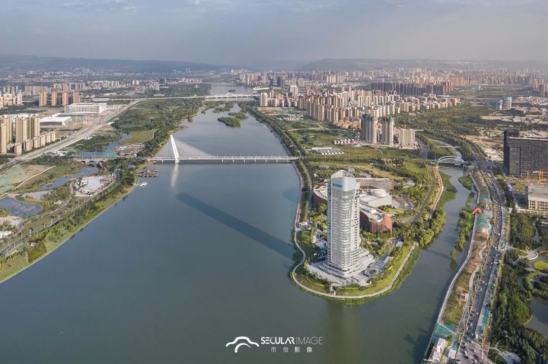 浐灞湾区 08市侩影像譬如腾讯双创小镇,亚马逊aws联合创新中心等硬