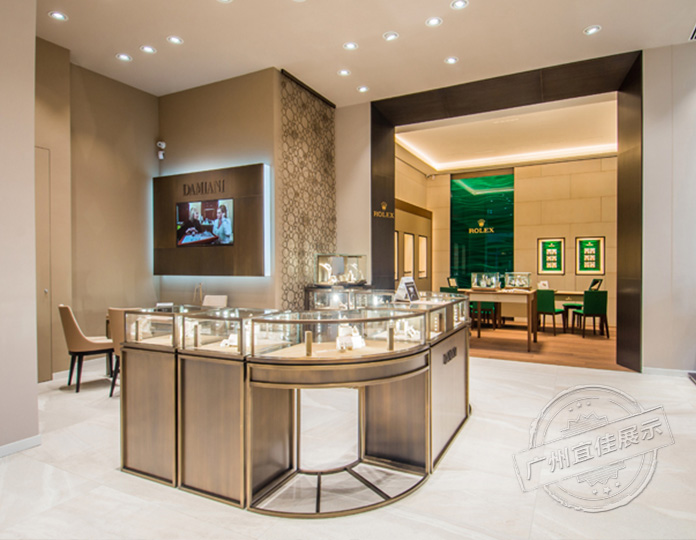 珠宝展柜网购通过网络平台跟各地门店进行线上与线下相结合,完成了