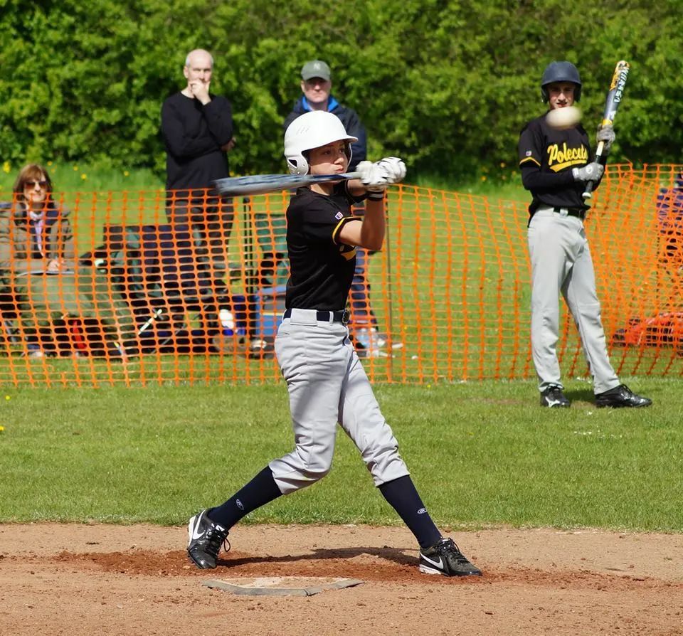 攀岩,骑马,剑术,空手道,救生训练等多样活动应有尽有,打造学生强健