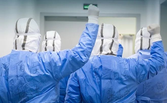 一个不少溧阳8名援鄂医护人员平安归来溧阳千亩茶园