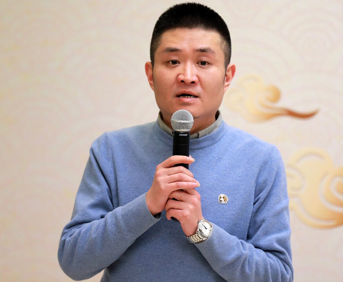 原创两月没演出苗阜慨叹太难了晒发福照后遭调侃一点不难